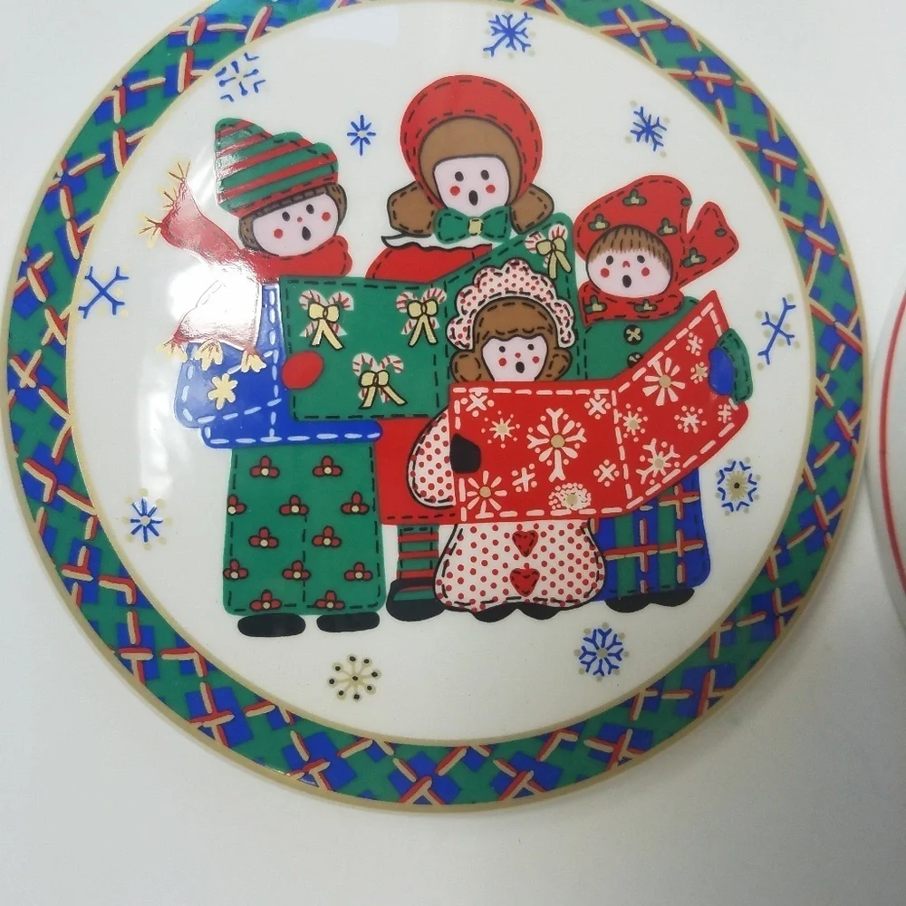 MIKASA HOLIDAY TRINKET BOX